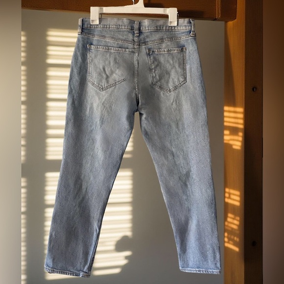 Old Navy Boyfriend Jeans | Size 12 | Light Wash | Relaxed Straight Leg - Picture 4 of 10